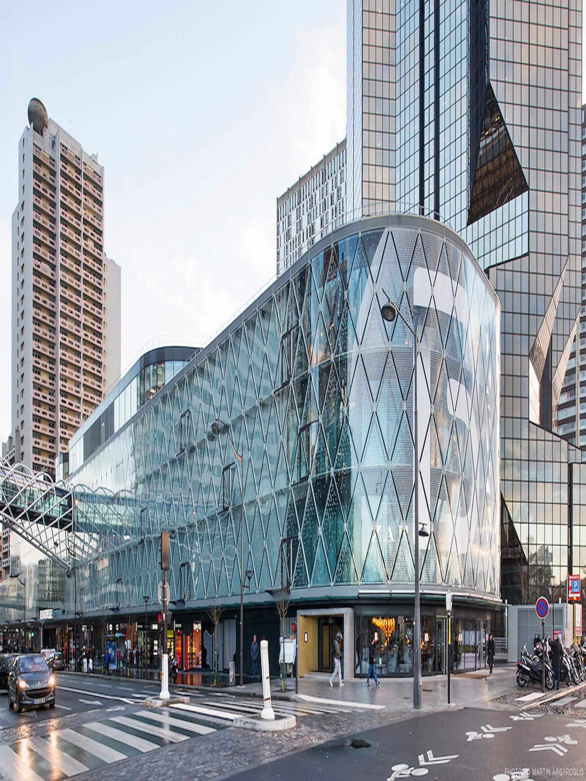 La rénovation du nouveau centre commercial Beaugrenelle conçue par le cabinet d’architectes Valode et Pistre